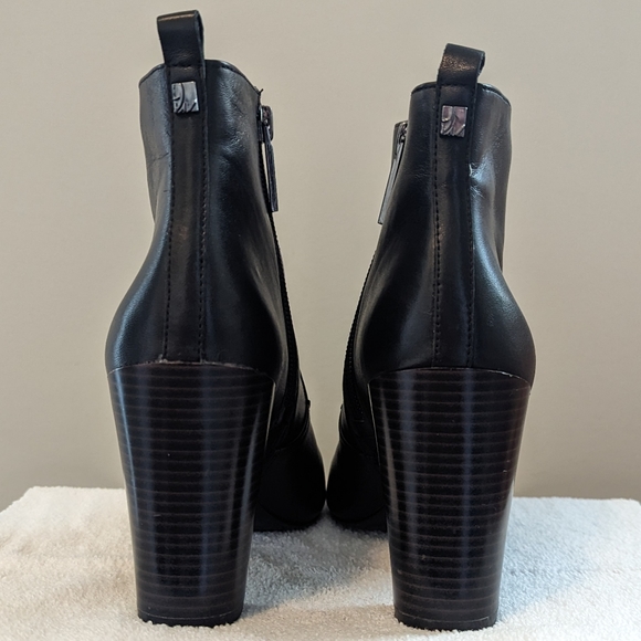 Nine West Moyen Bootie - Picture 6 of 8